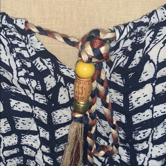 Patterned top - Picture 2 of 4